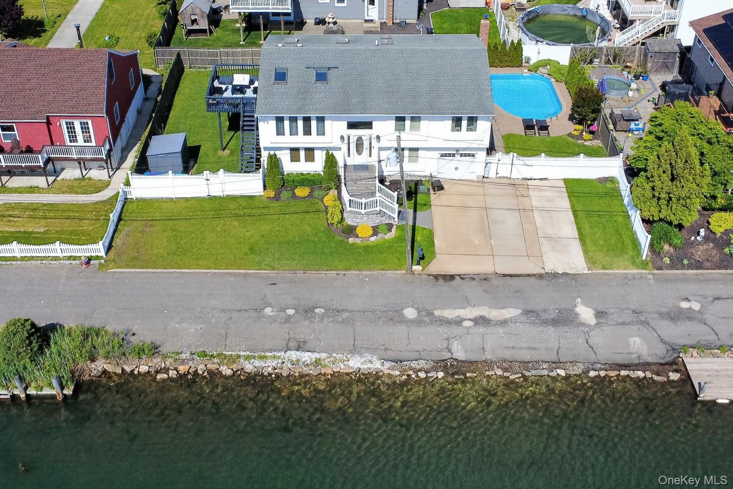 2862 Island Channel Road Property Photo 8