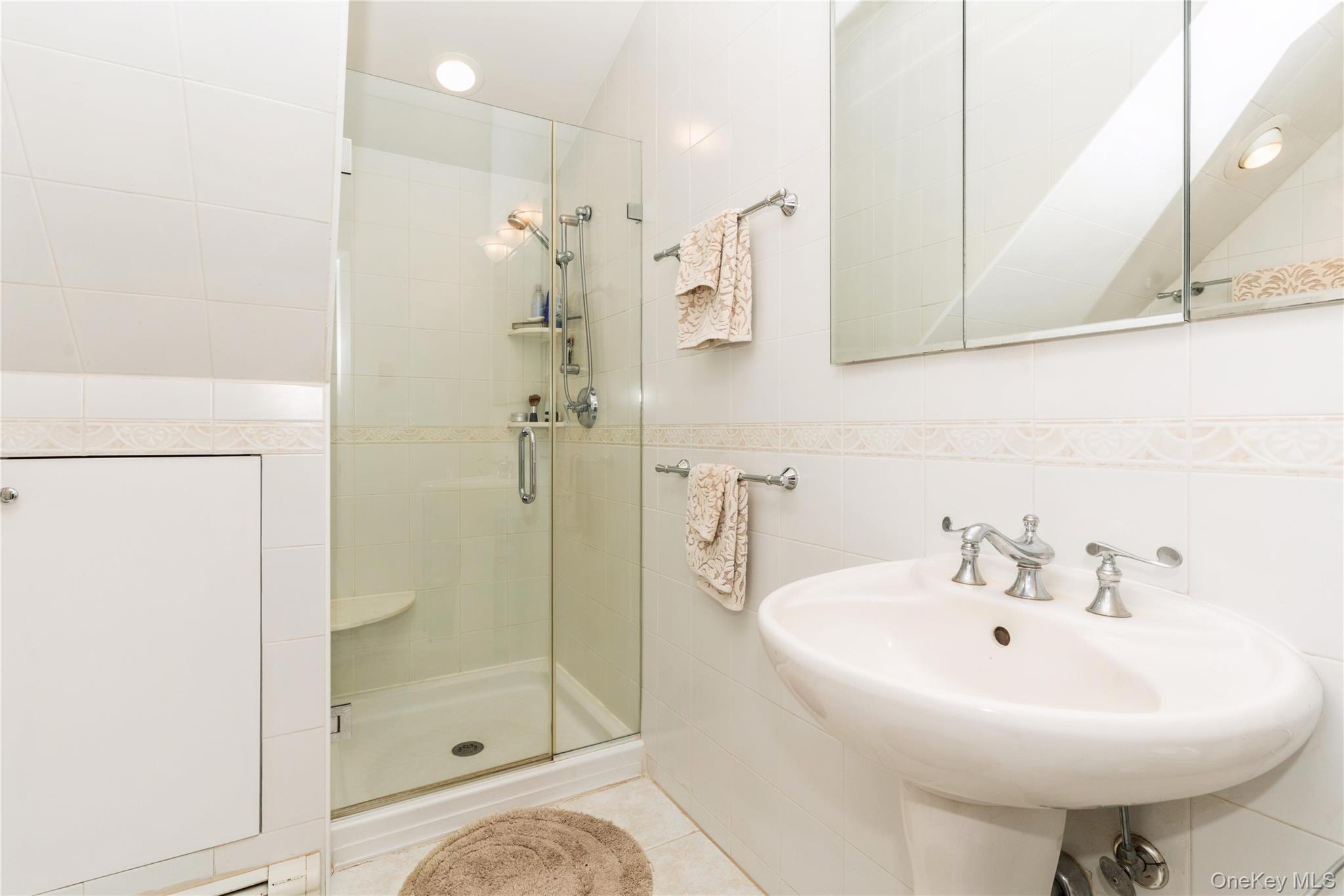2772 Riverside Avenue Property Photo 14