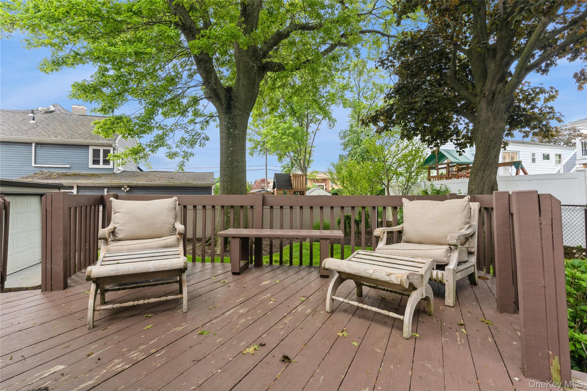 2772 Riverside Avenue Property Photo 25
