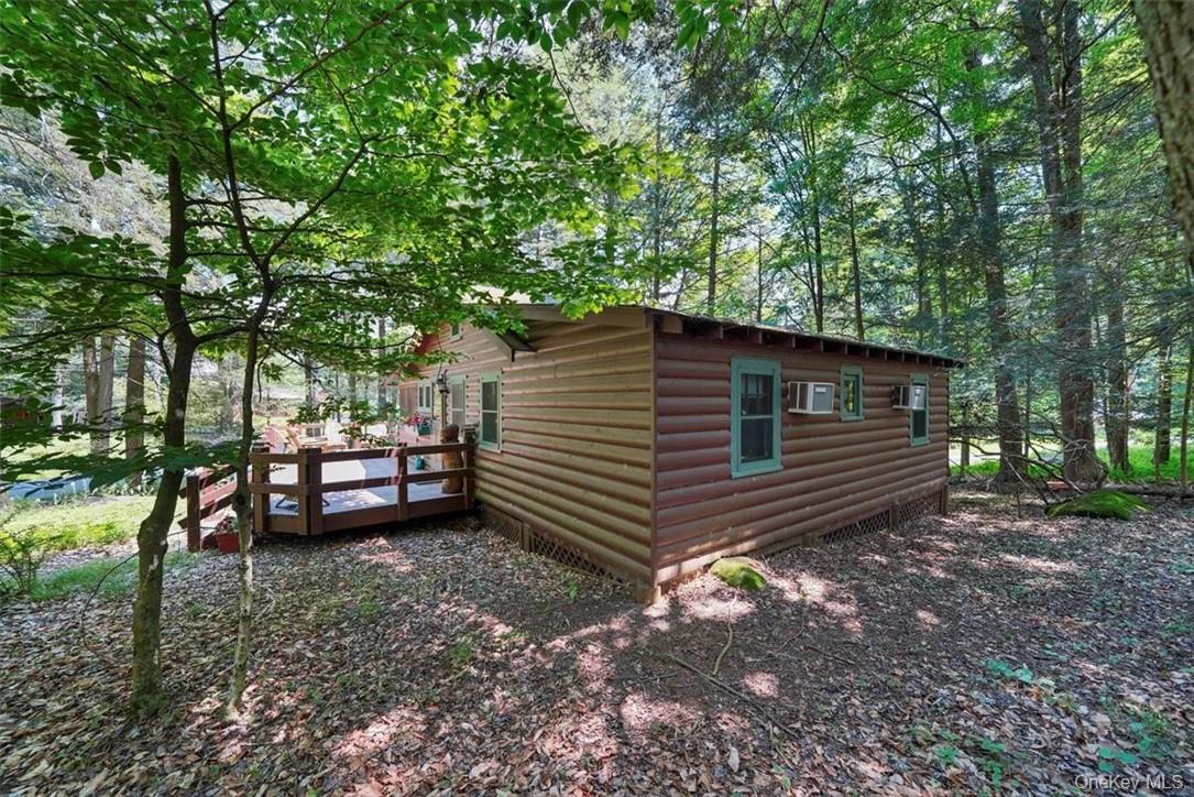 38 W Adirondack Trail Property Photo 22