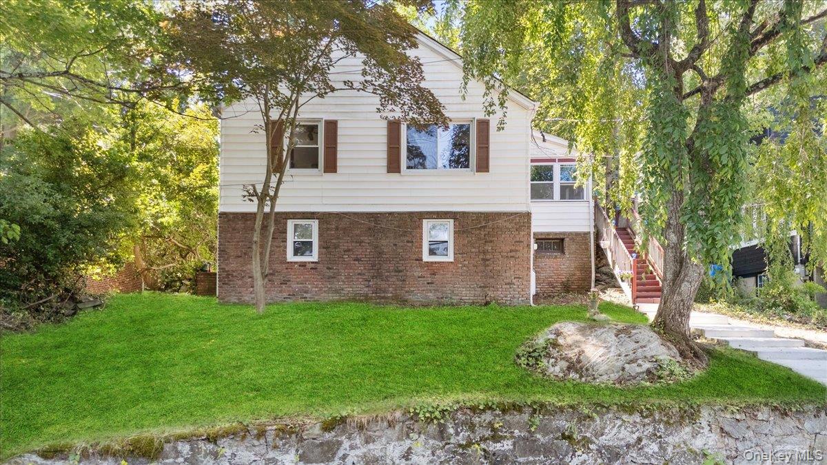 184 Lake Drive Property Photo 1