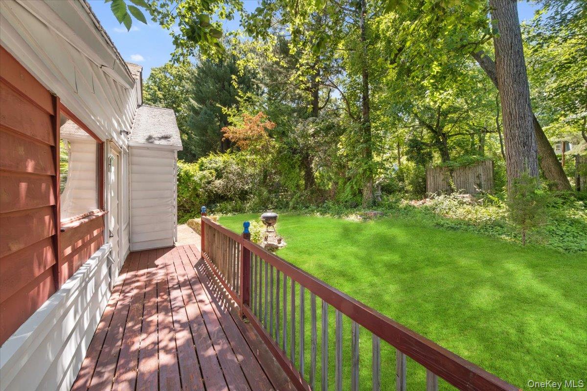184 Lake Drive Property Photo 25
