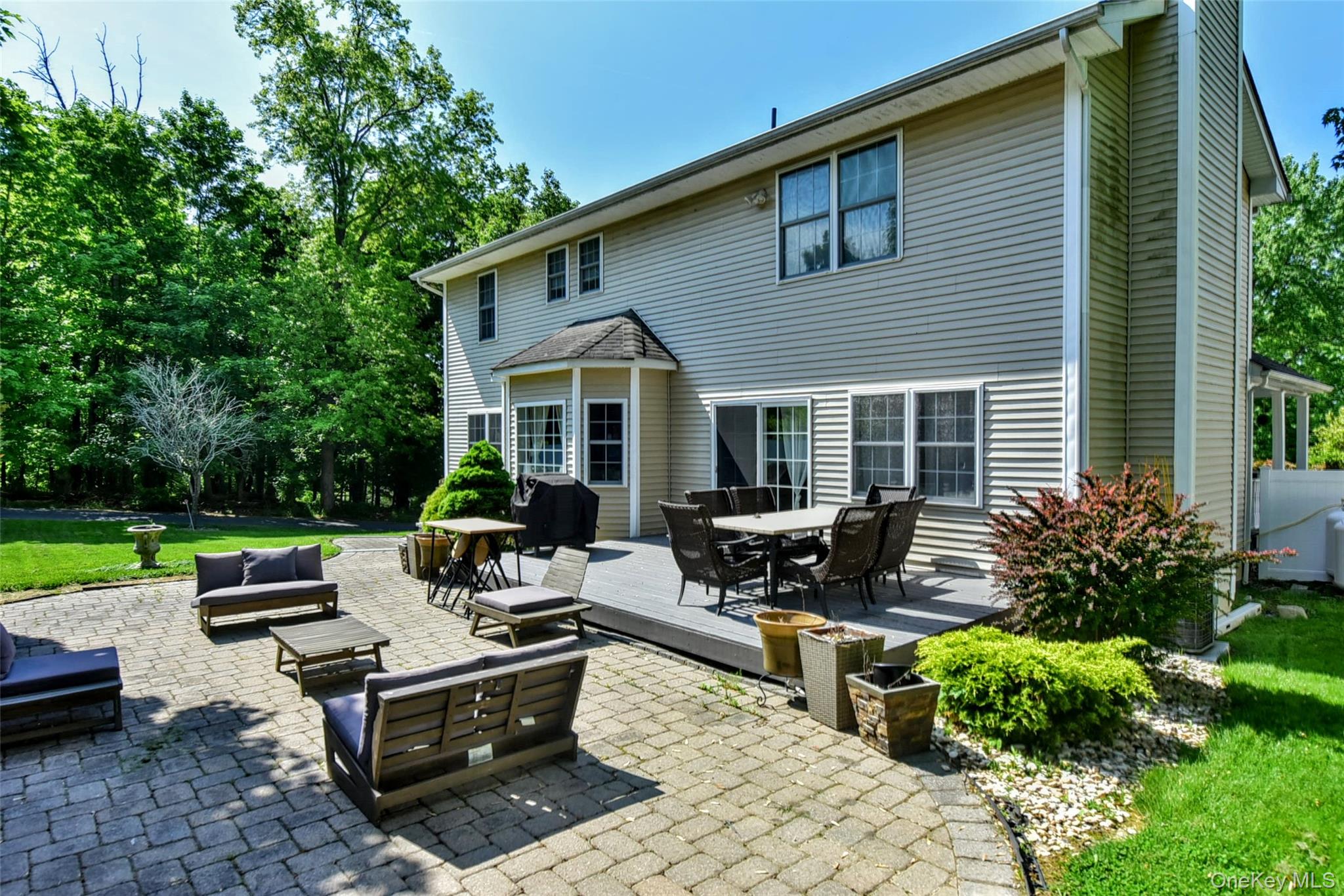235 Sunset Terrace Property Photo 4