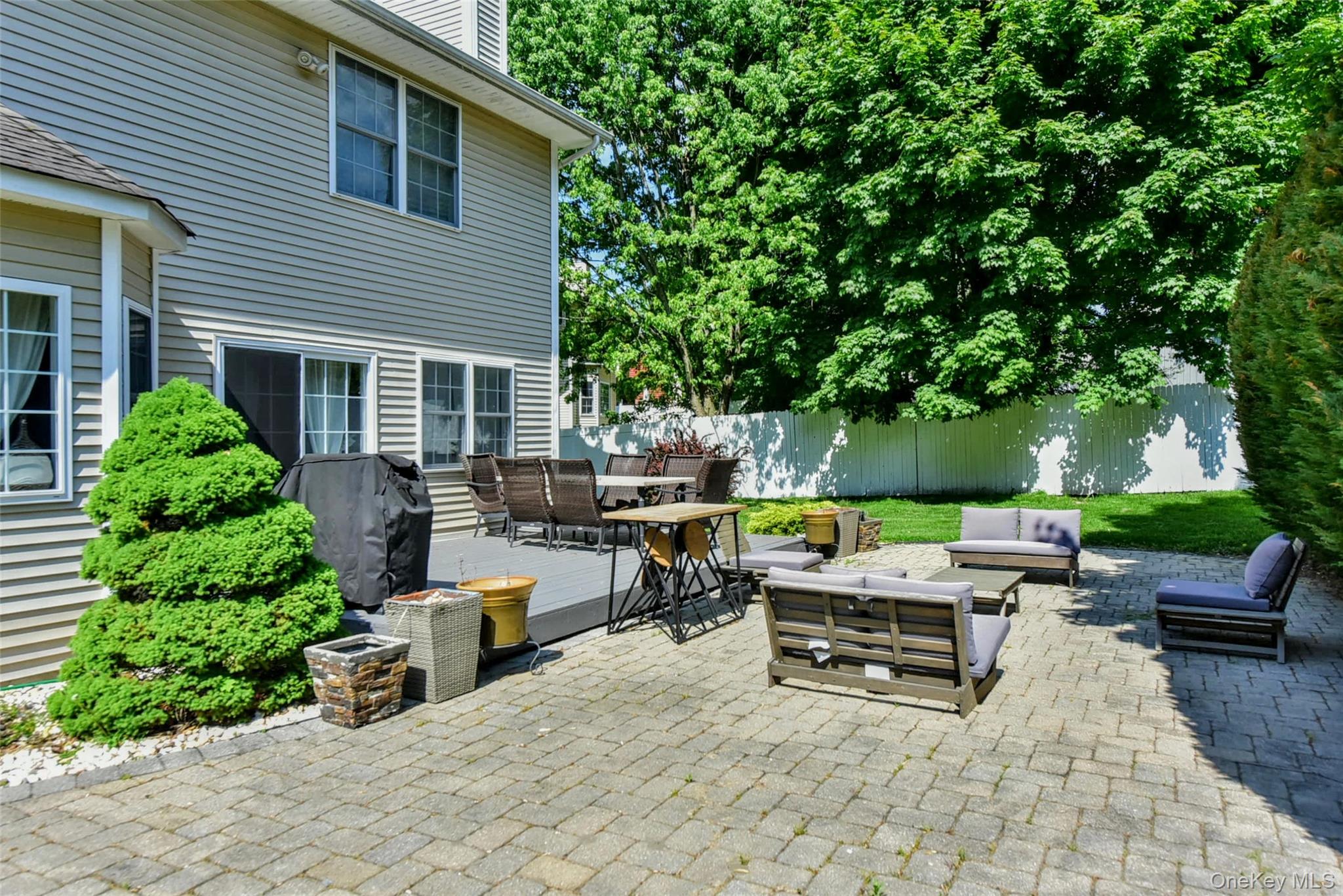 235 Sunset Terrace Property Photo 5