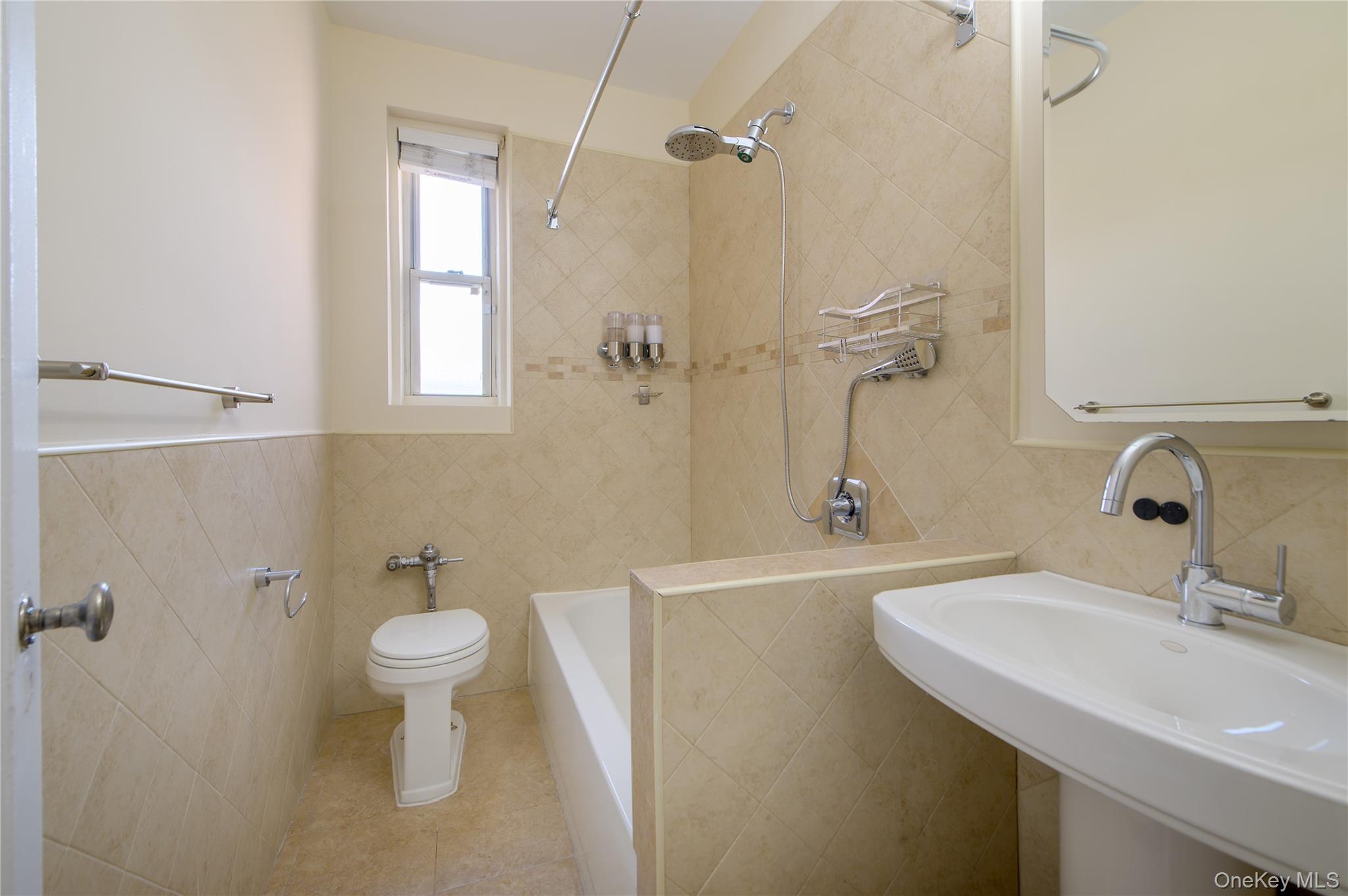 76-36 113th Street 4p Property Photo 11