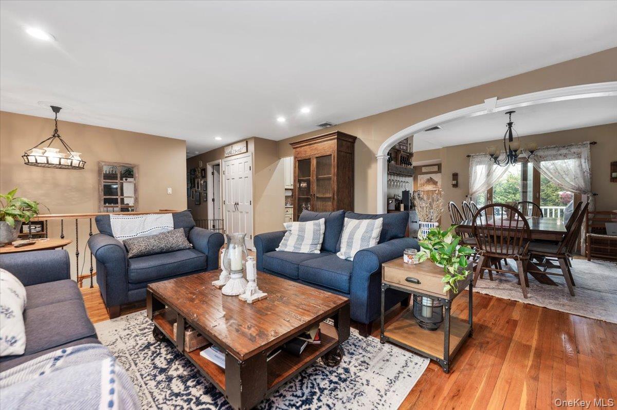 3251 Ocean Harbor Drive Property Photo 4