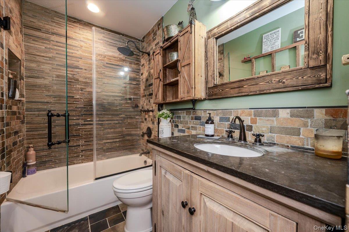 3251 Ocean Harbor Drive Property Photo 12