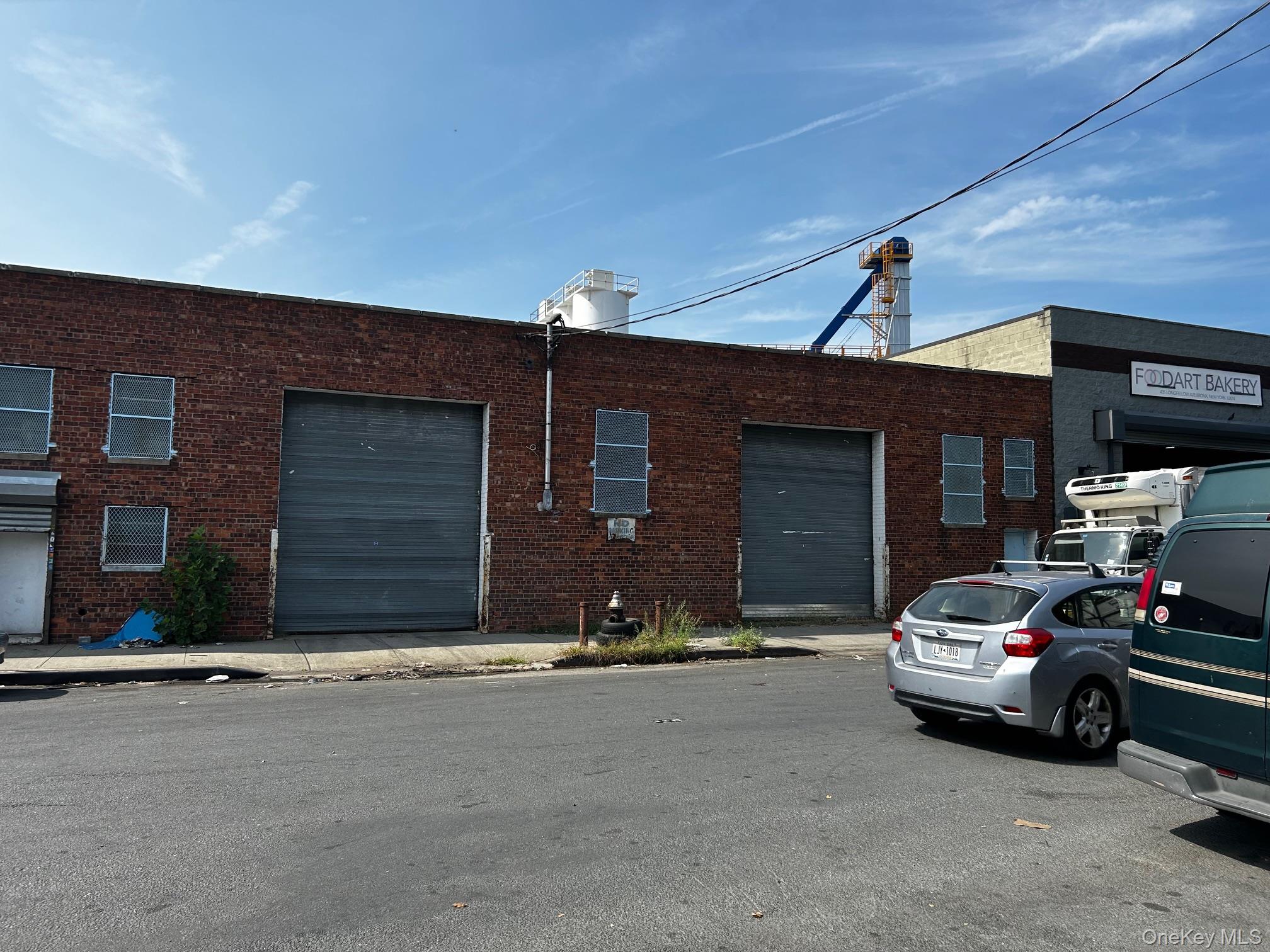 421 Longfellow Avenue Property Photo 1
