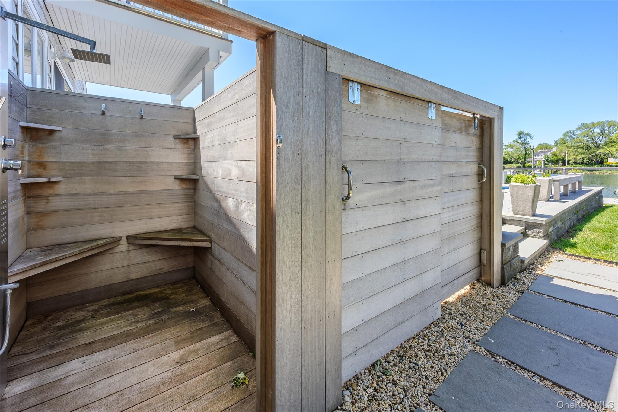 81 Beach Road Property Photo 39