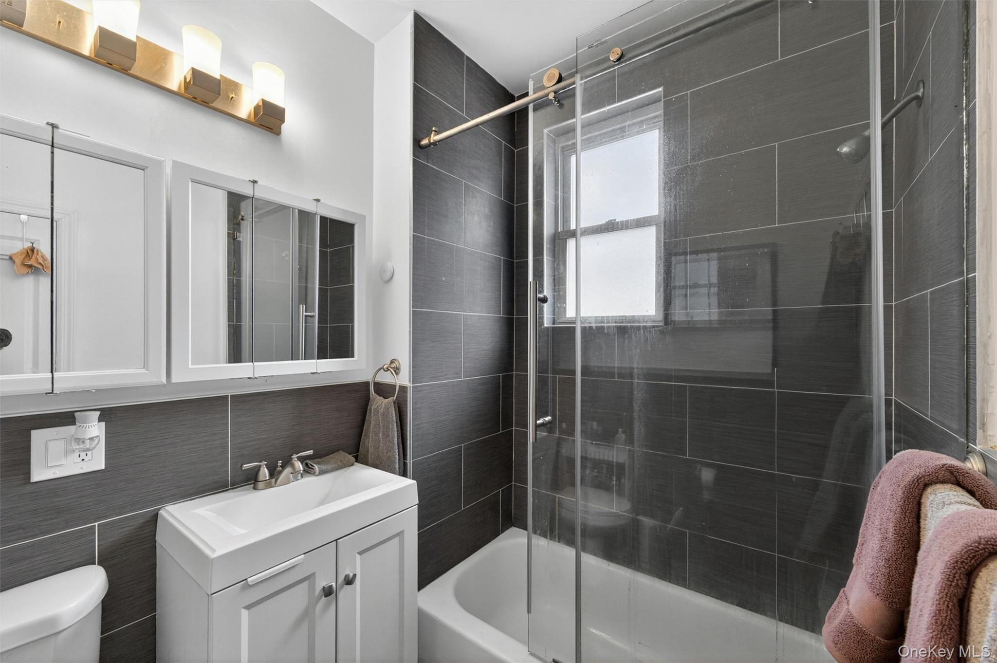 2919 Wellman Avenue Property Photo 27