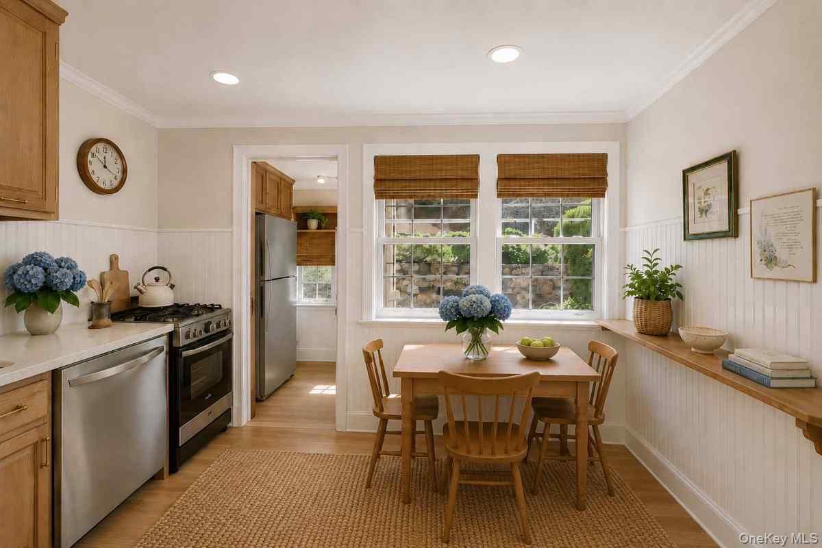 136 Midland Avenue Property Photo 17