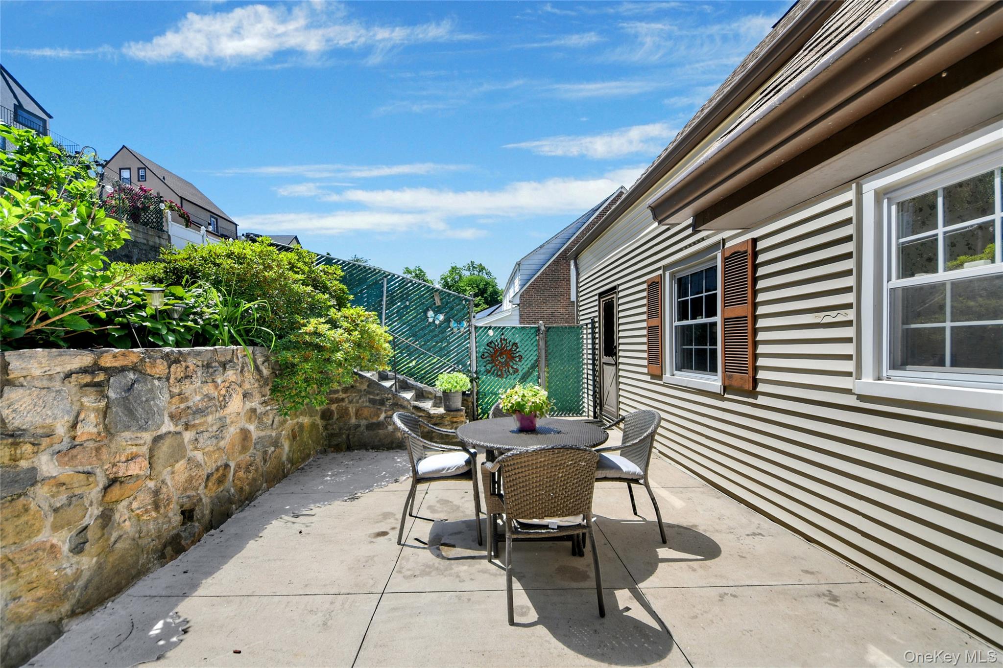 136 Midland Avenue Property Photo 34