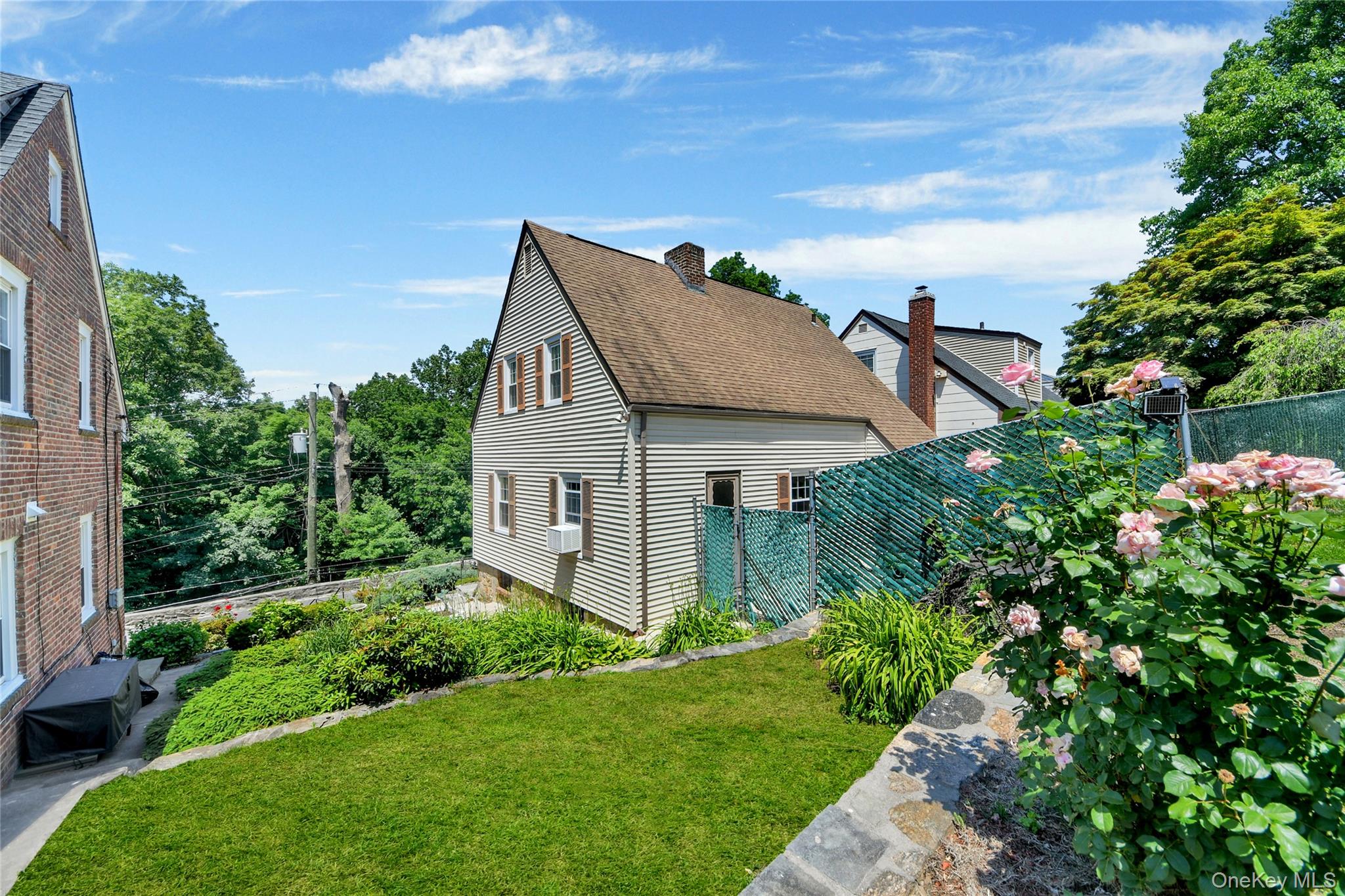 136 Midland Avenue Property Photo 37