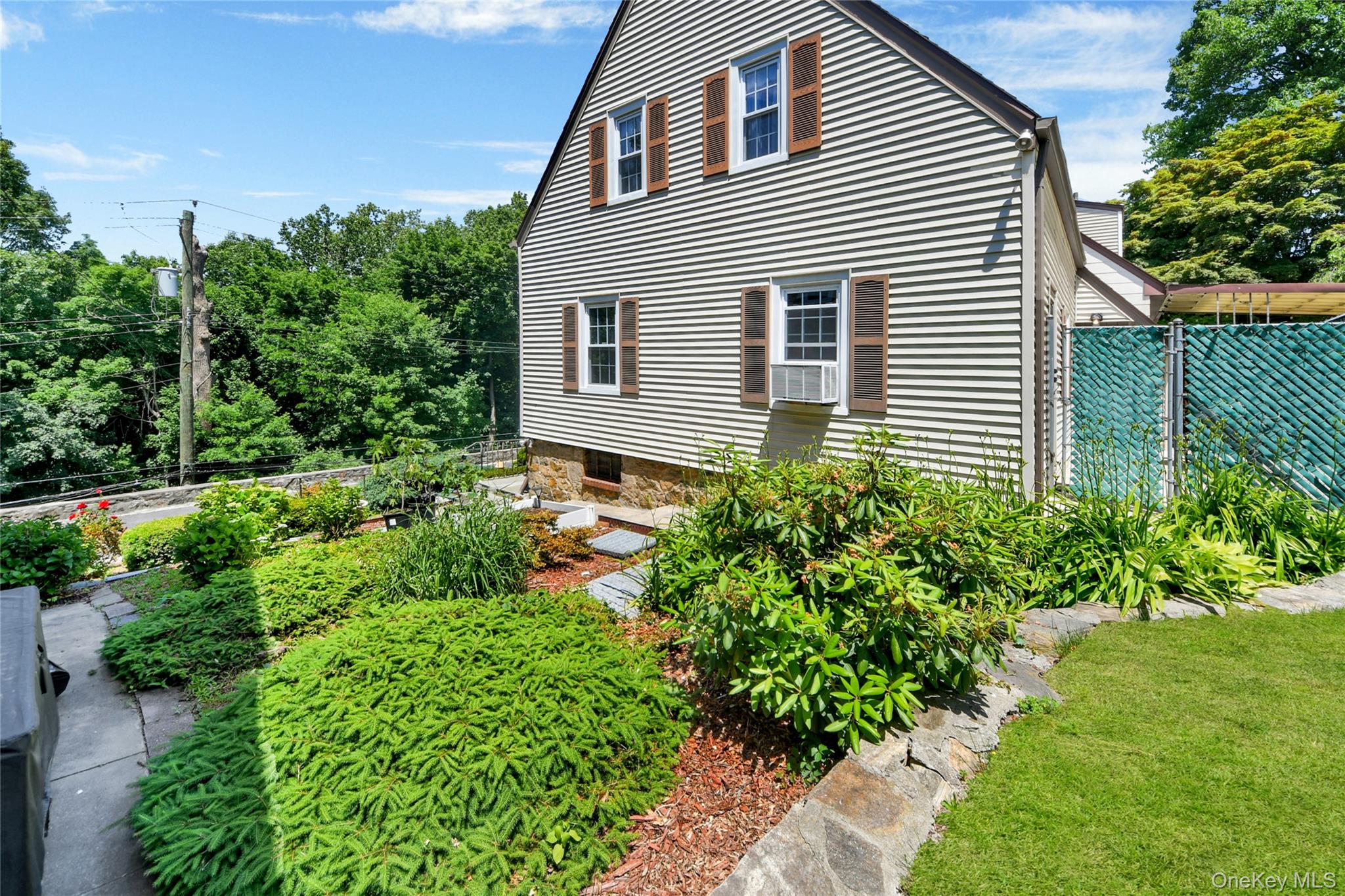 136 Midland Avenue Property Photo 40
