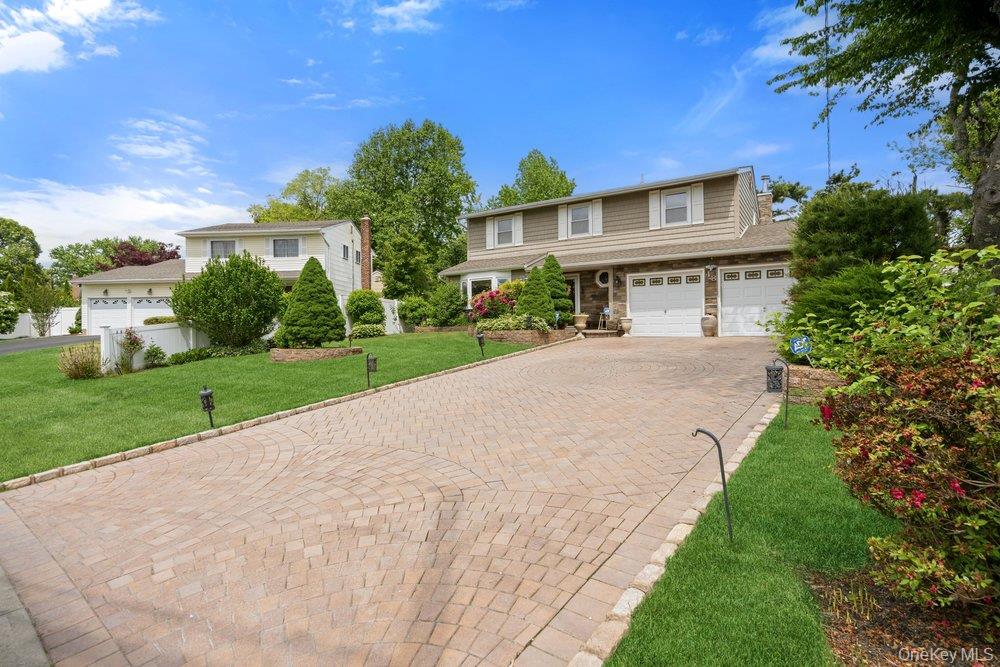 48 Lawrence Avenue Property Photo 1