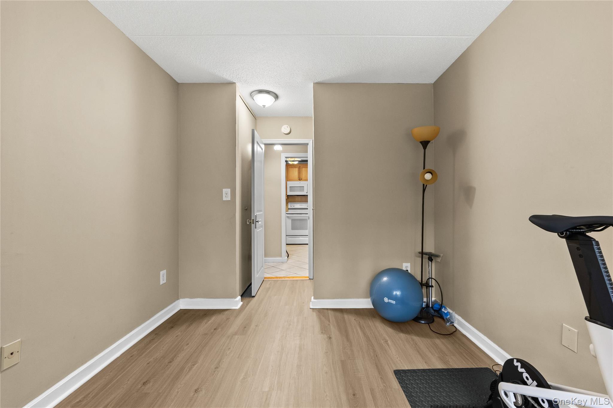 300 High Point Drive 514 Property Photo 17