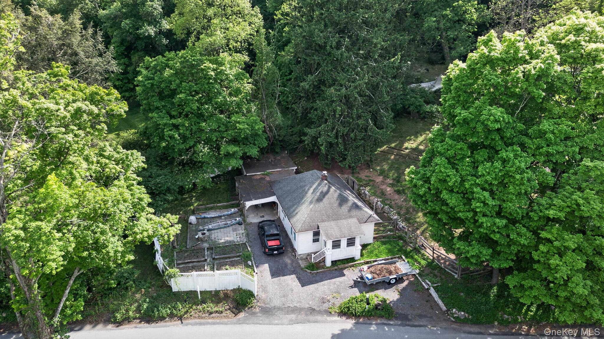 11 Richardsville Road Property Photo 8