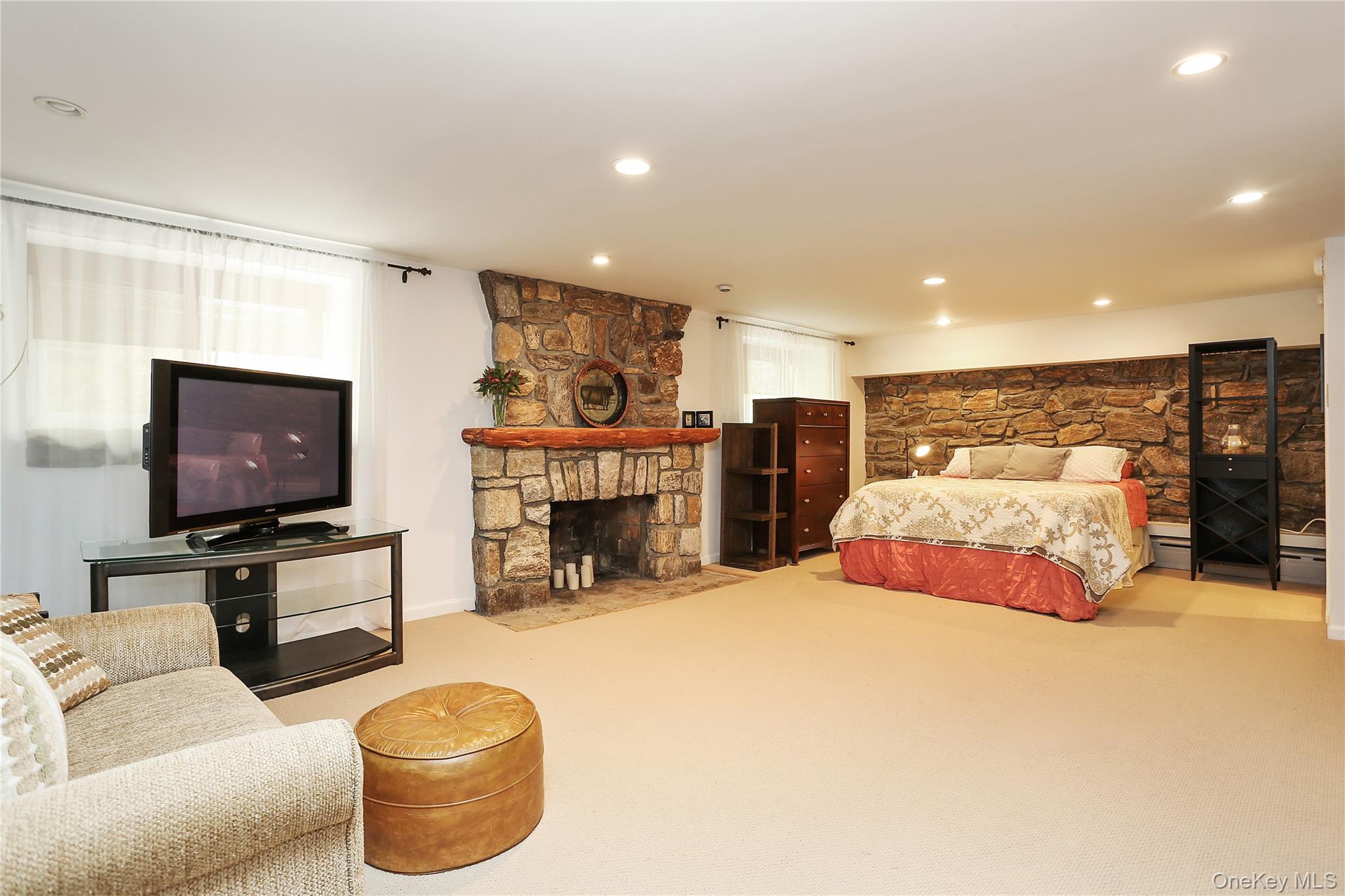51 Stratford Road Property Photo 6