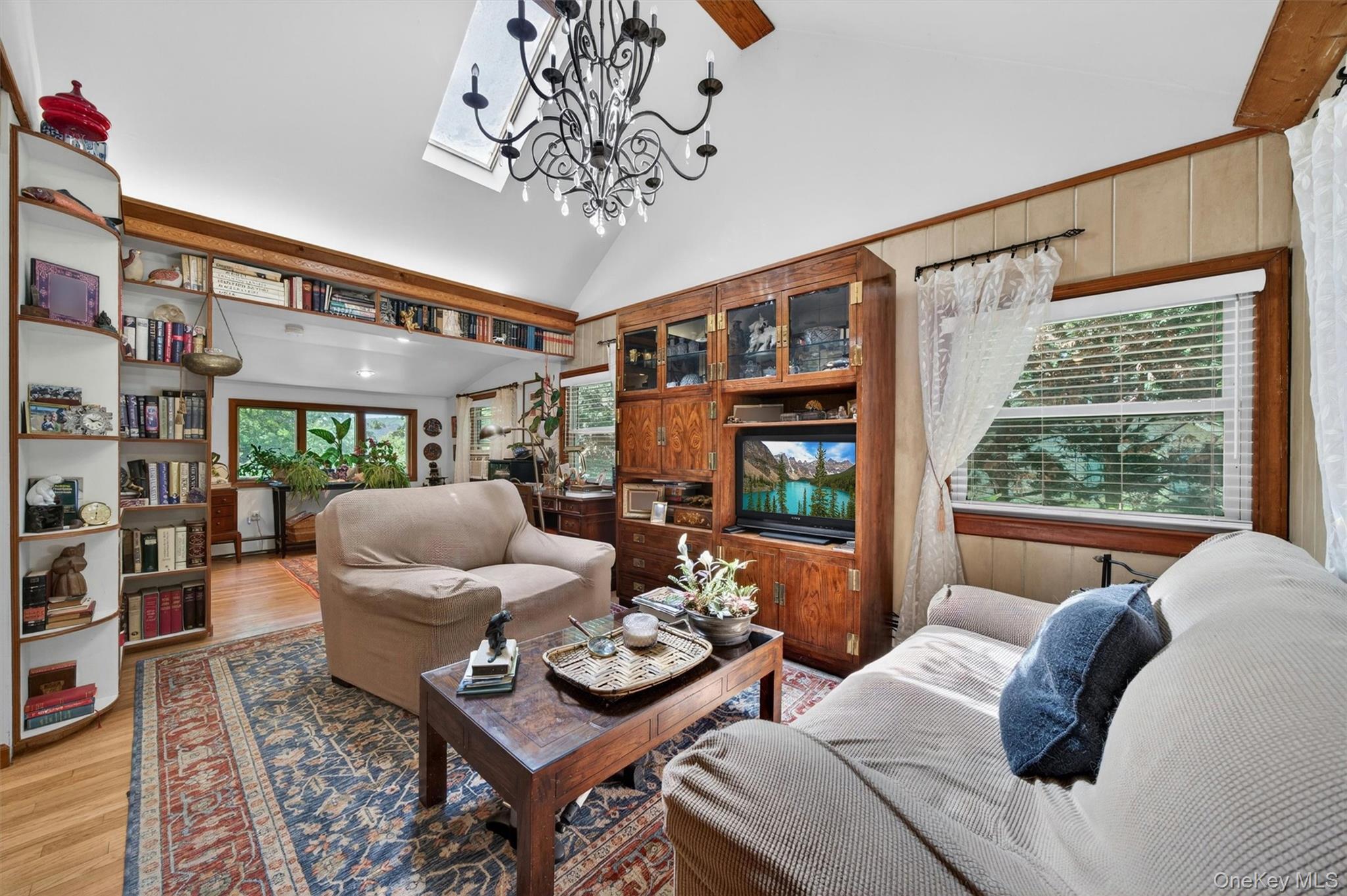 20 Blueberry Hill Property Photo 5