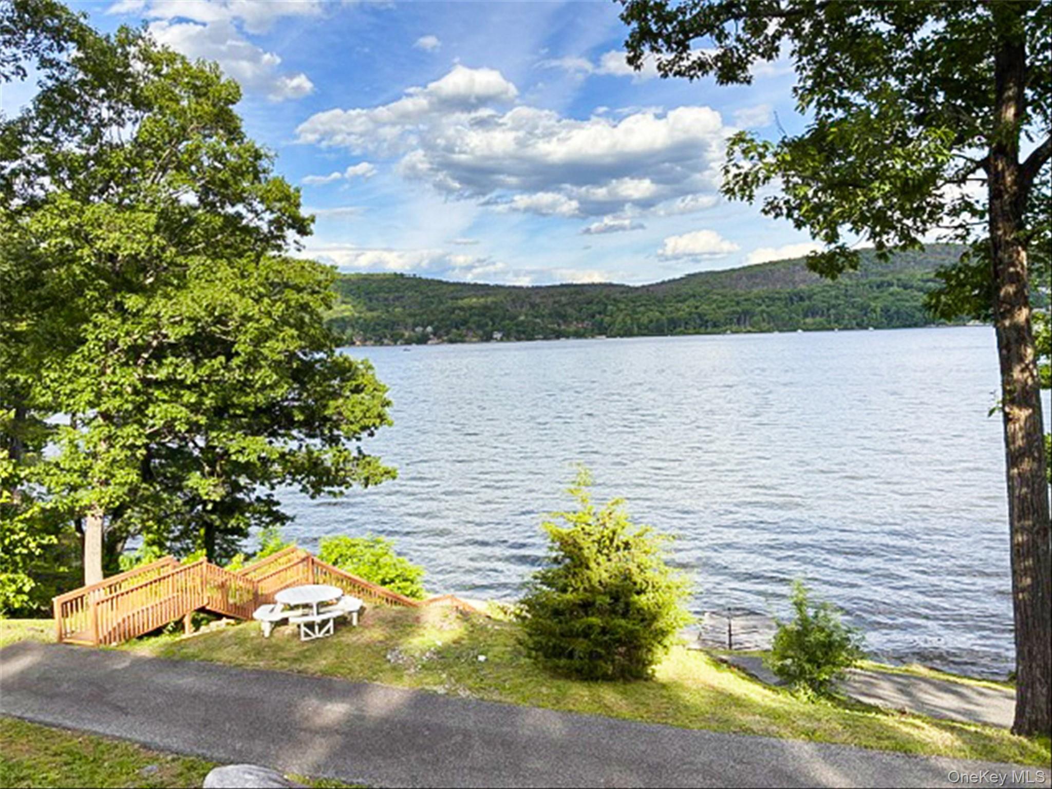 20 Blueberry Hill Property Photo 32