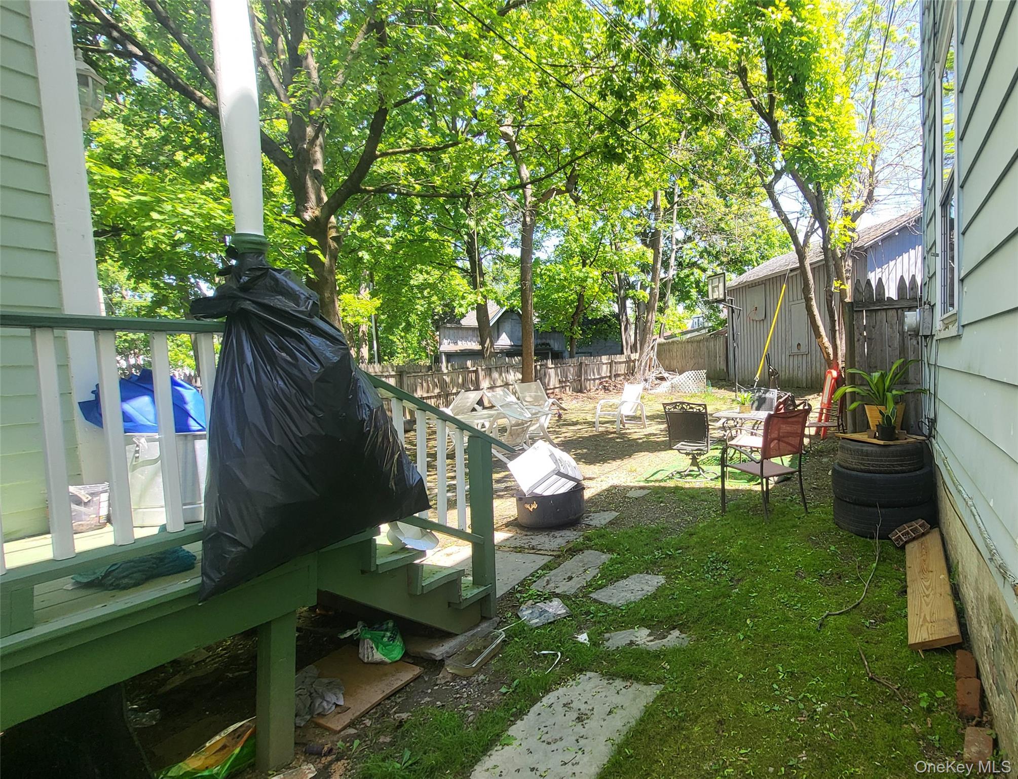 32 Hooker Avenue Property Photo 3