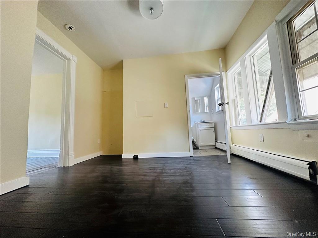 32 Hooker Avenue Property Photo 18