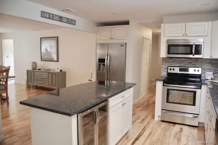 440 Longview Lane Property Photo 13