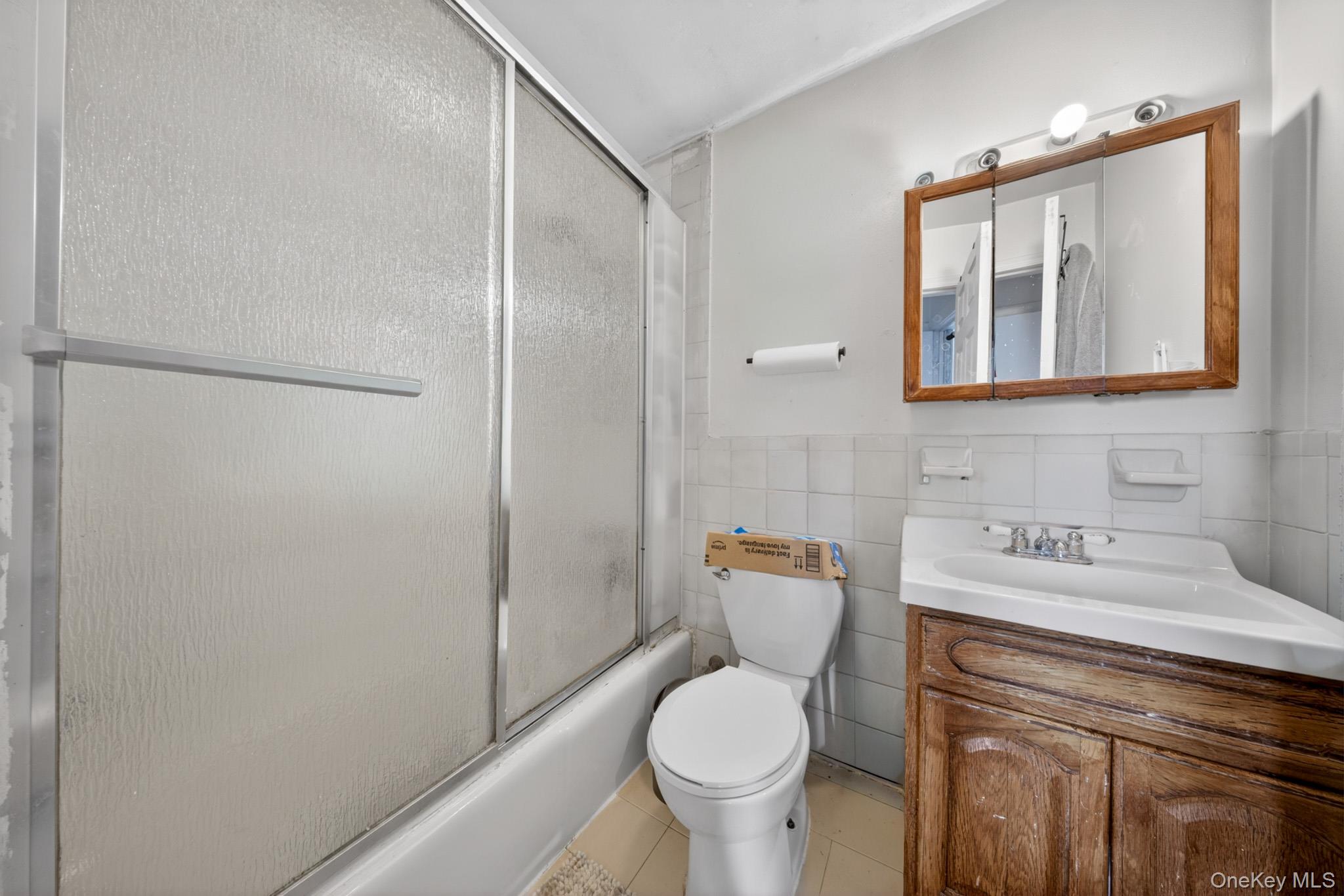 76-14 69th Road Property Photo 17