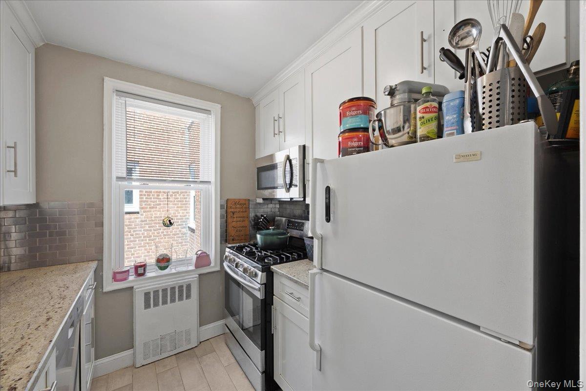 625 Gramatan Avenue 5o Property Photo 12