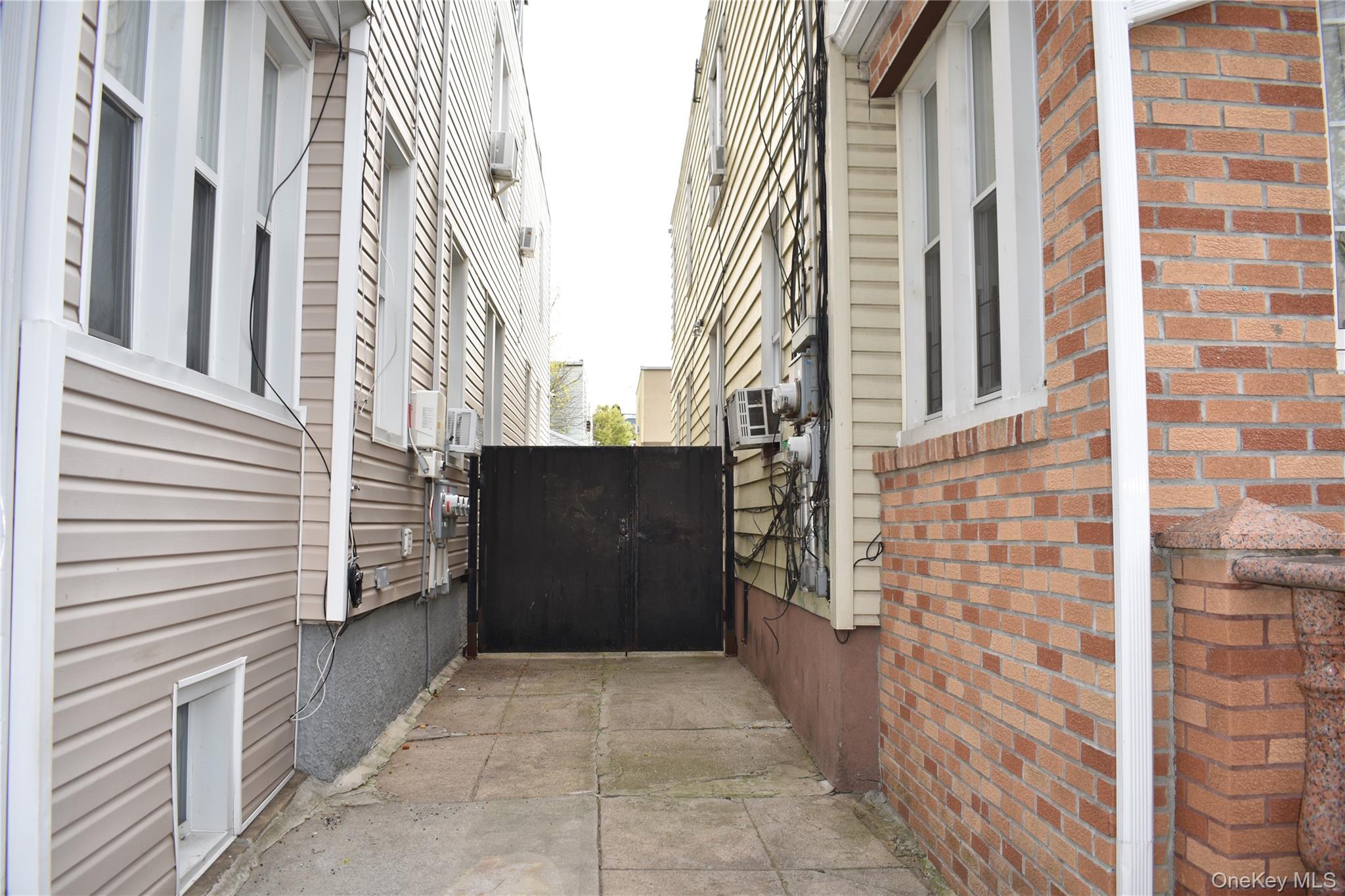 9023 75th Street Property Photo 9