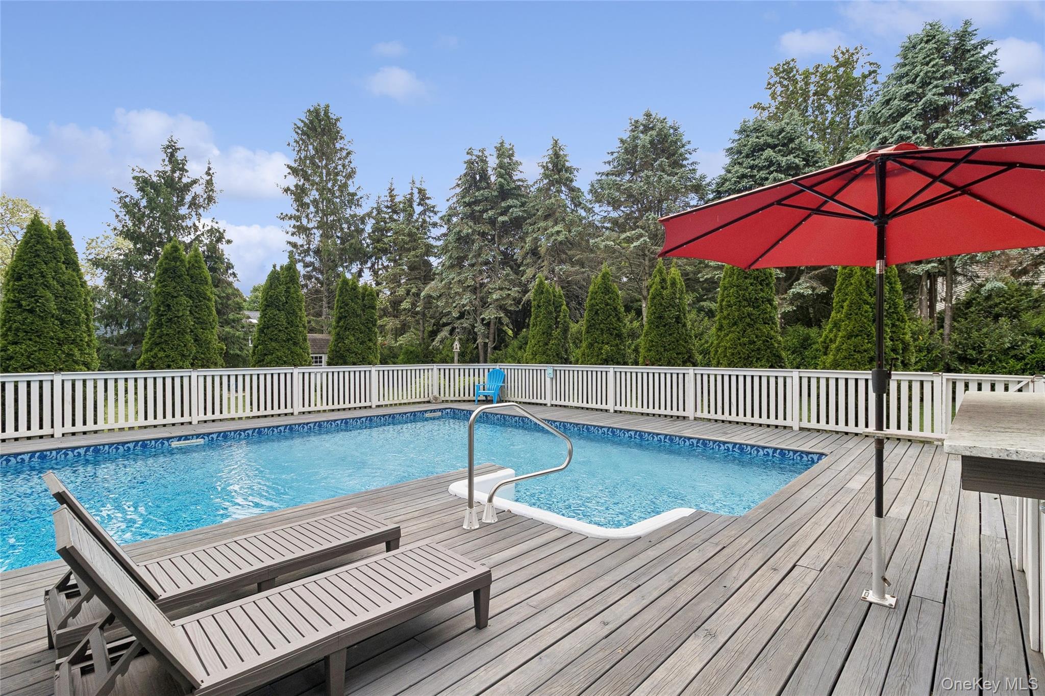 7 Eileen Circle Property Photo 12