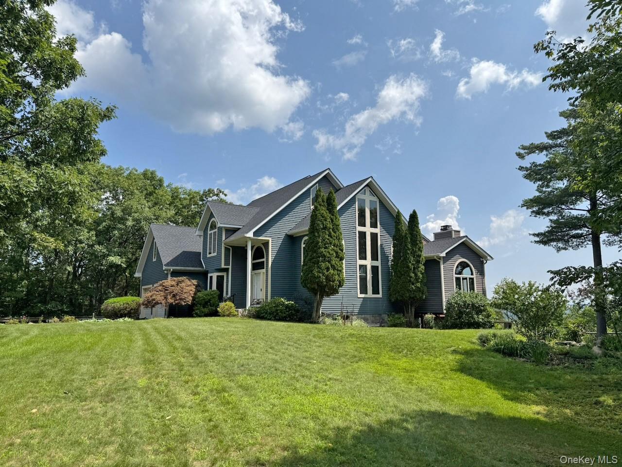 828 W Saugerties Woodstock Road Property Photo 1