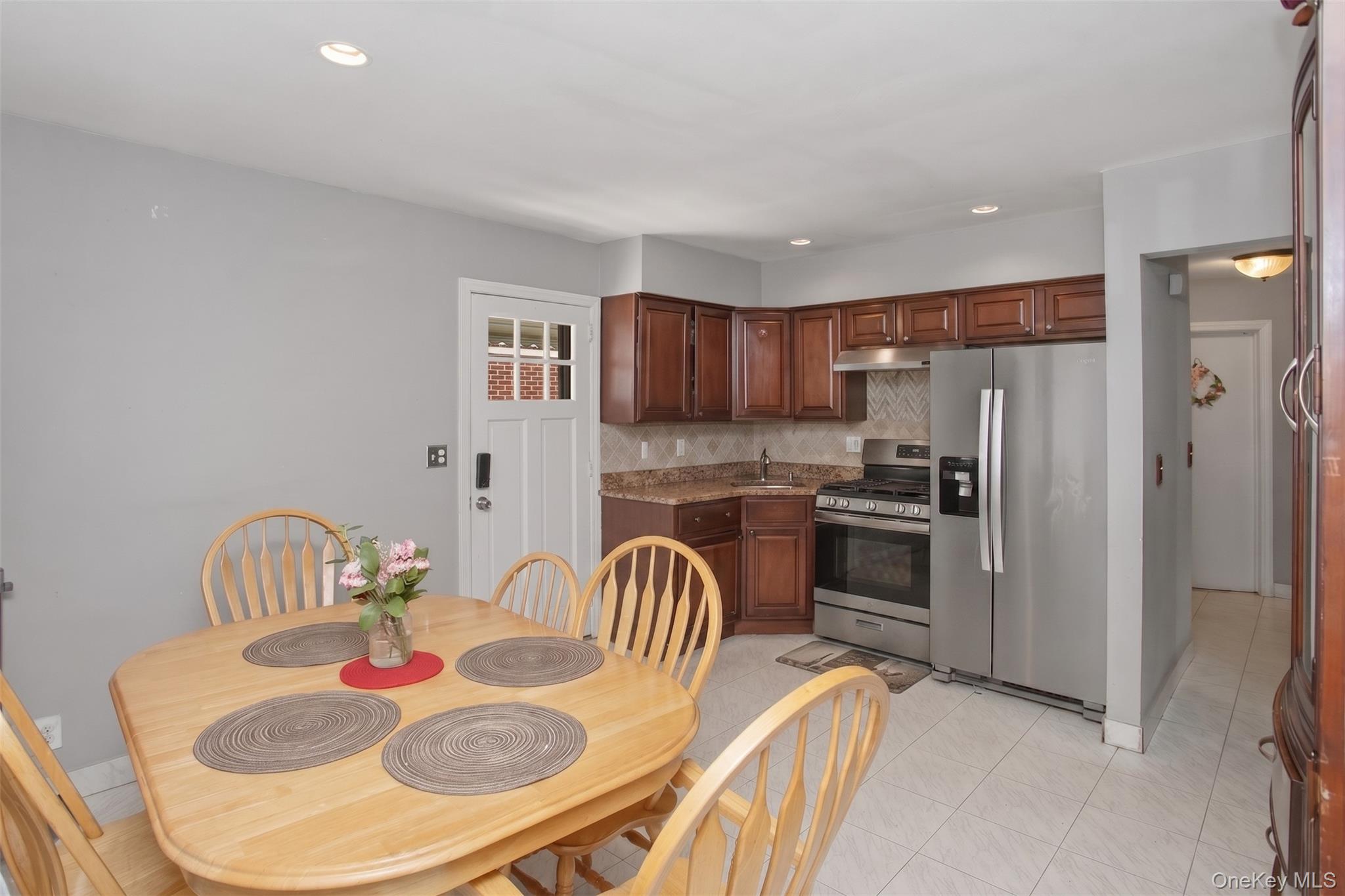 503 S 12th Street Property Photo 3