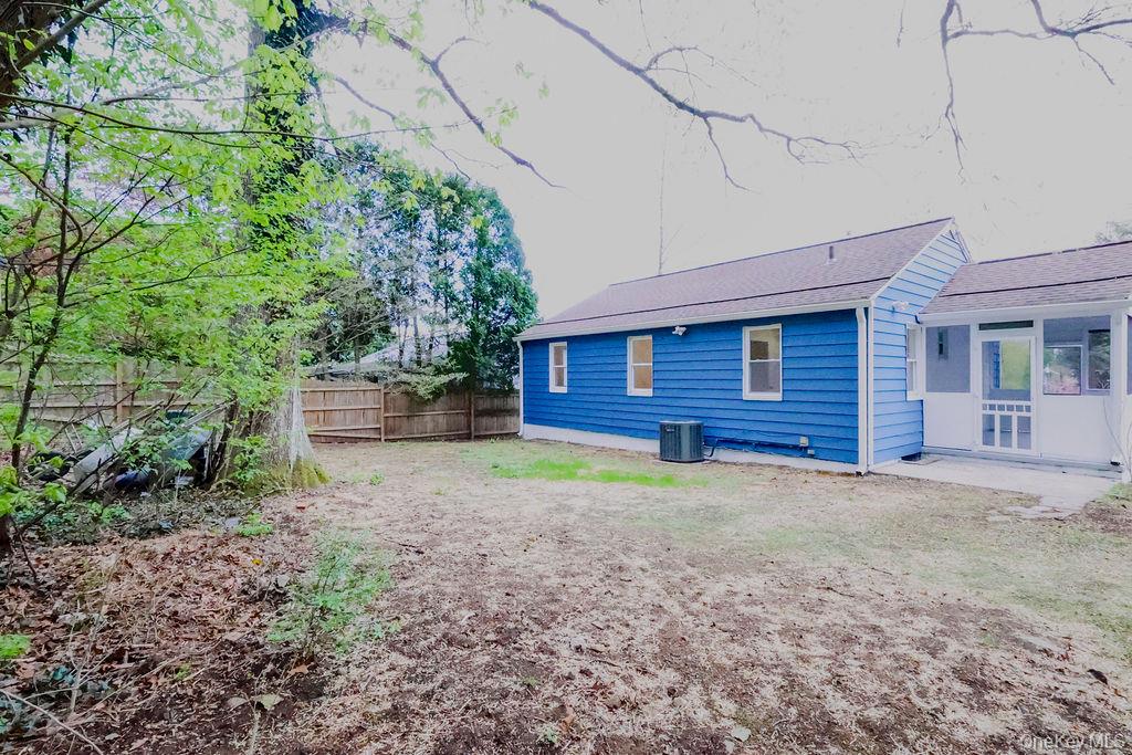 1011 Parkway Place Property Photo 24