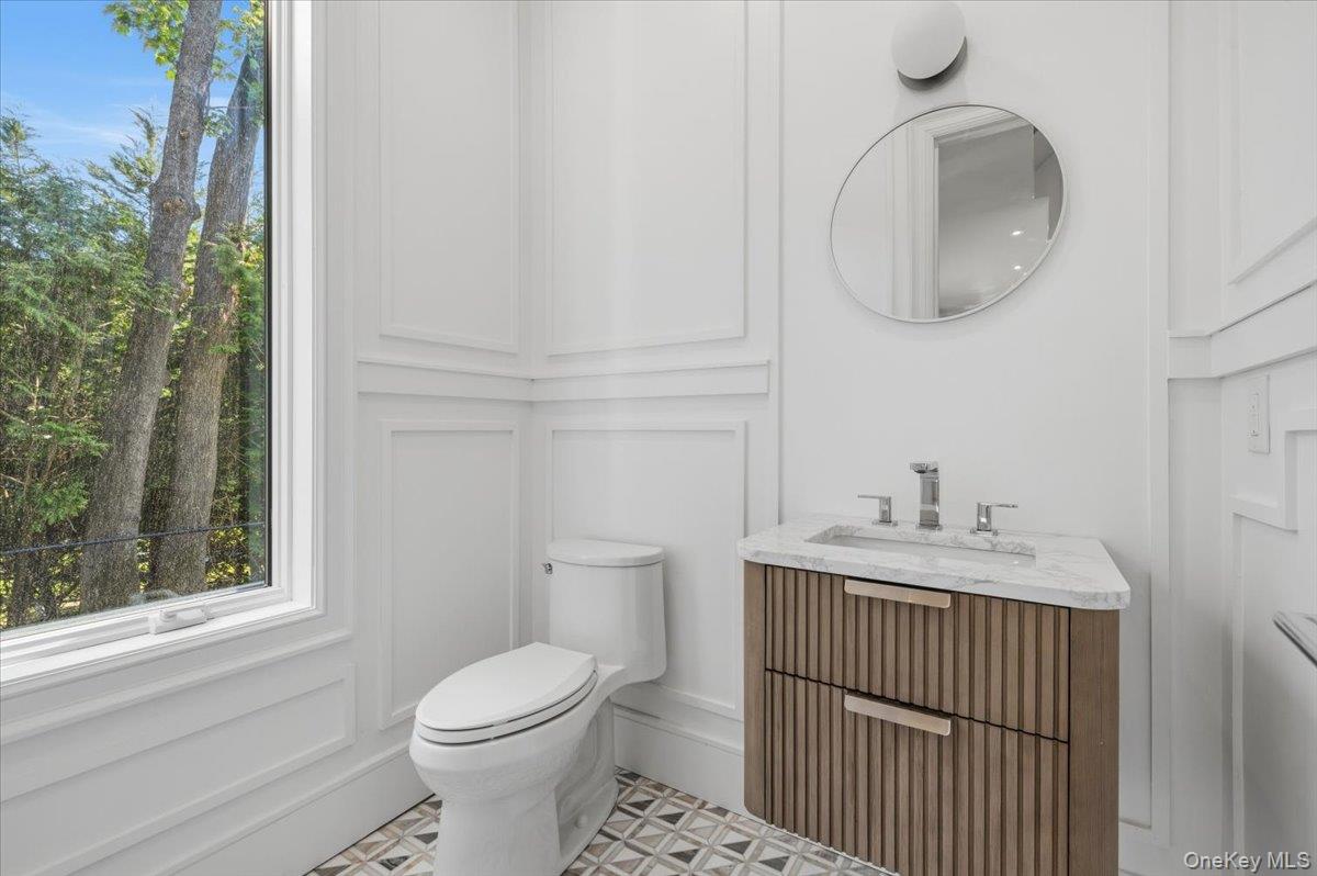 8 Sealy Drive Property Photo 6