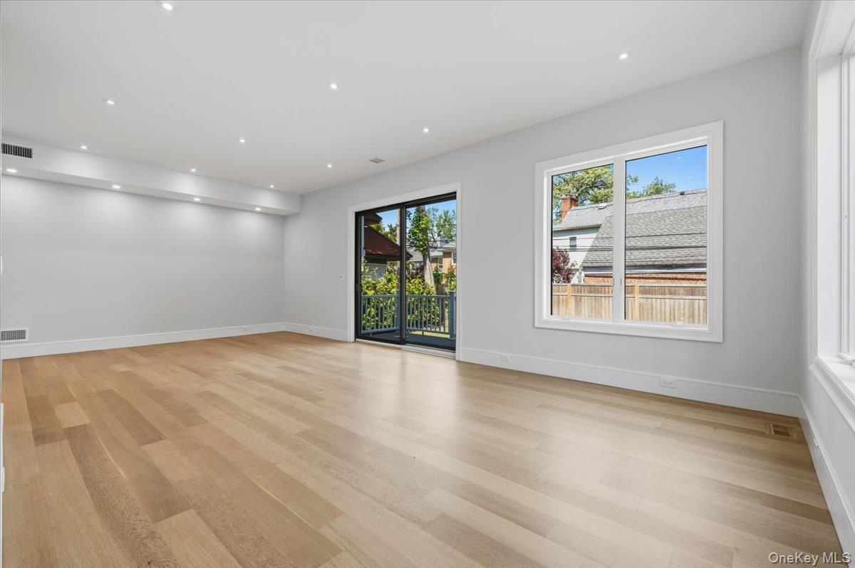 8 Sealy Drive Property Photo 7