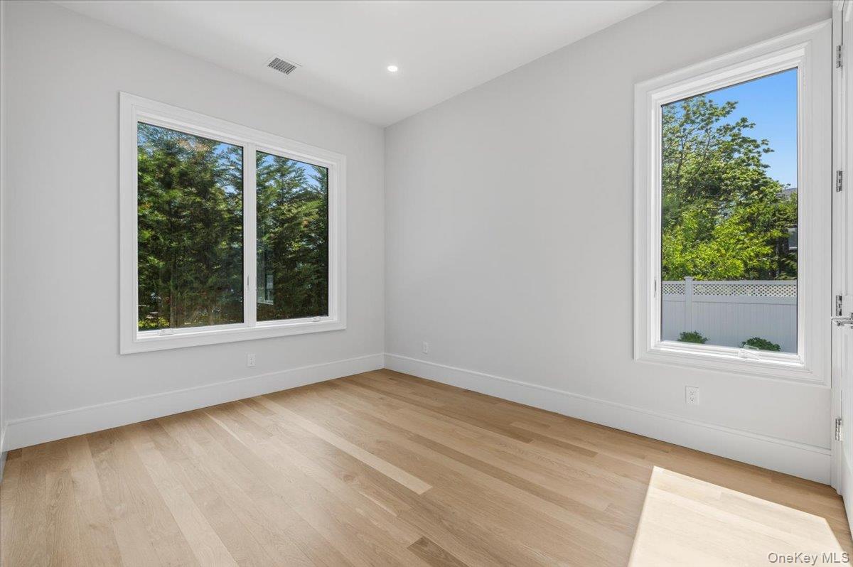 8 Sealy Drive Property Photo 15