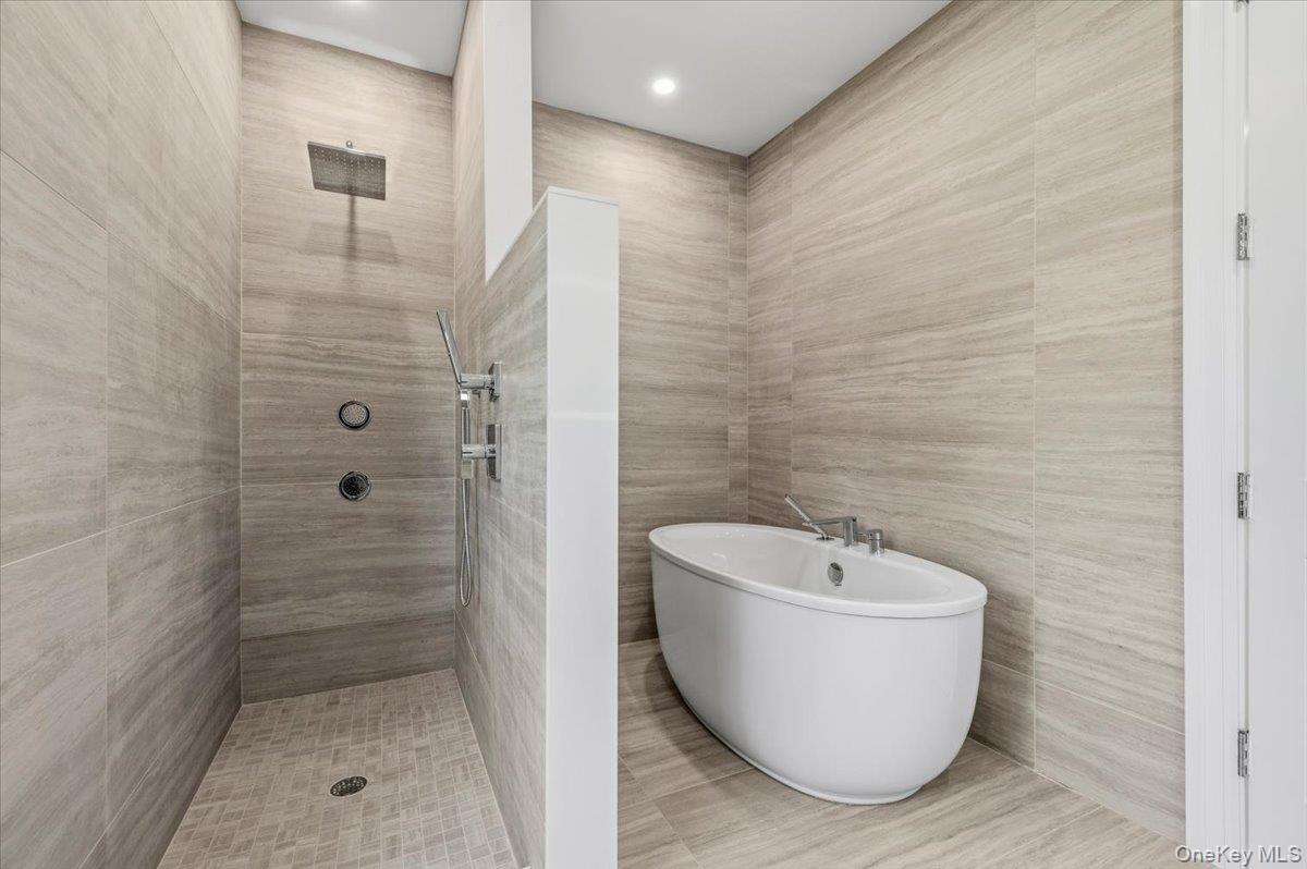 8 Sealy Drive Property Photo 20