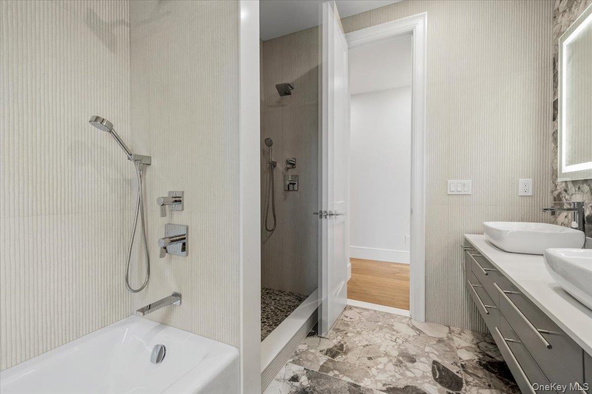 8 Sealy Drive Property Photo 27