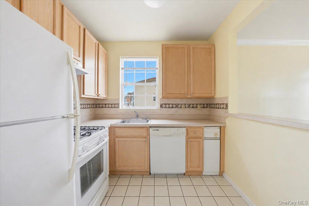 163 Surf Drive 106 Property Photo 18