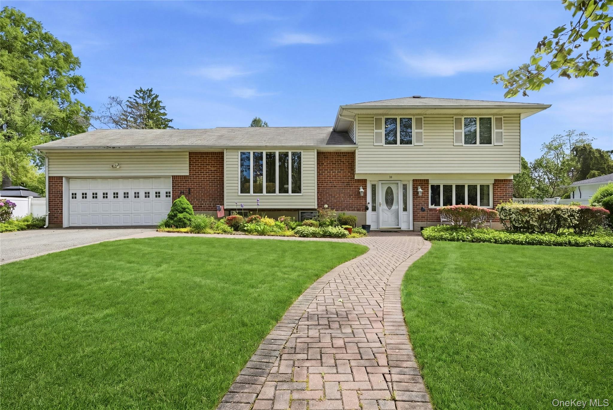 10 Darien Place Property Photo 1