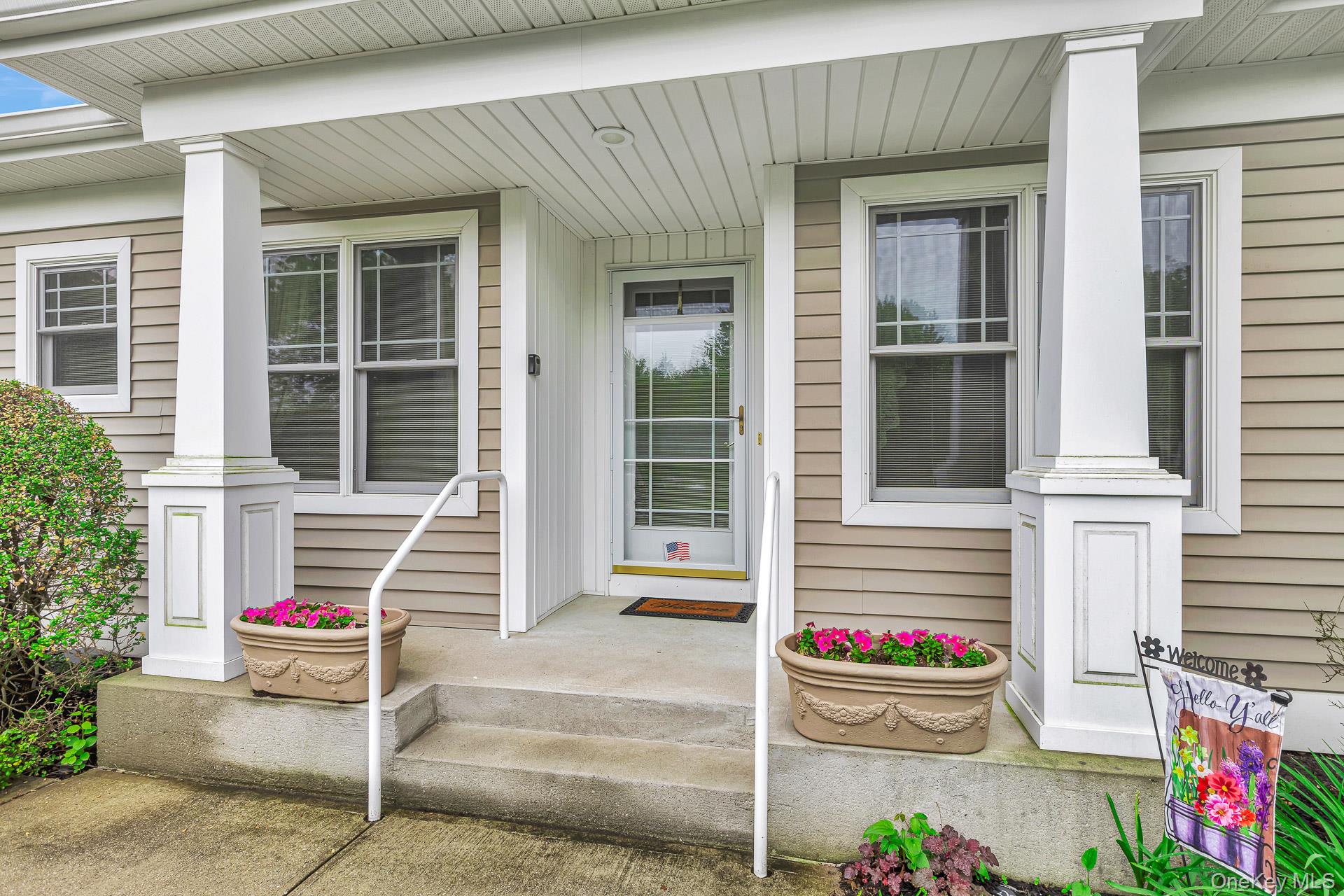 45 Oak Run Property Photo 3