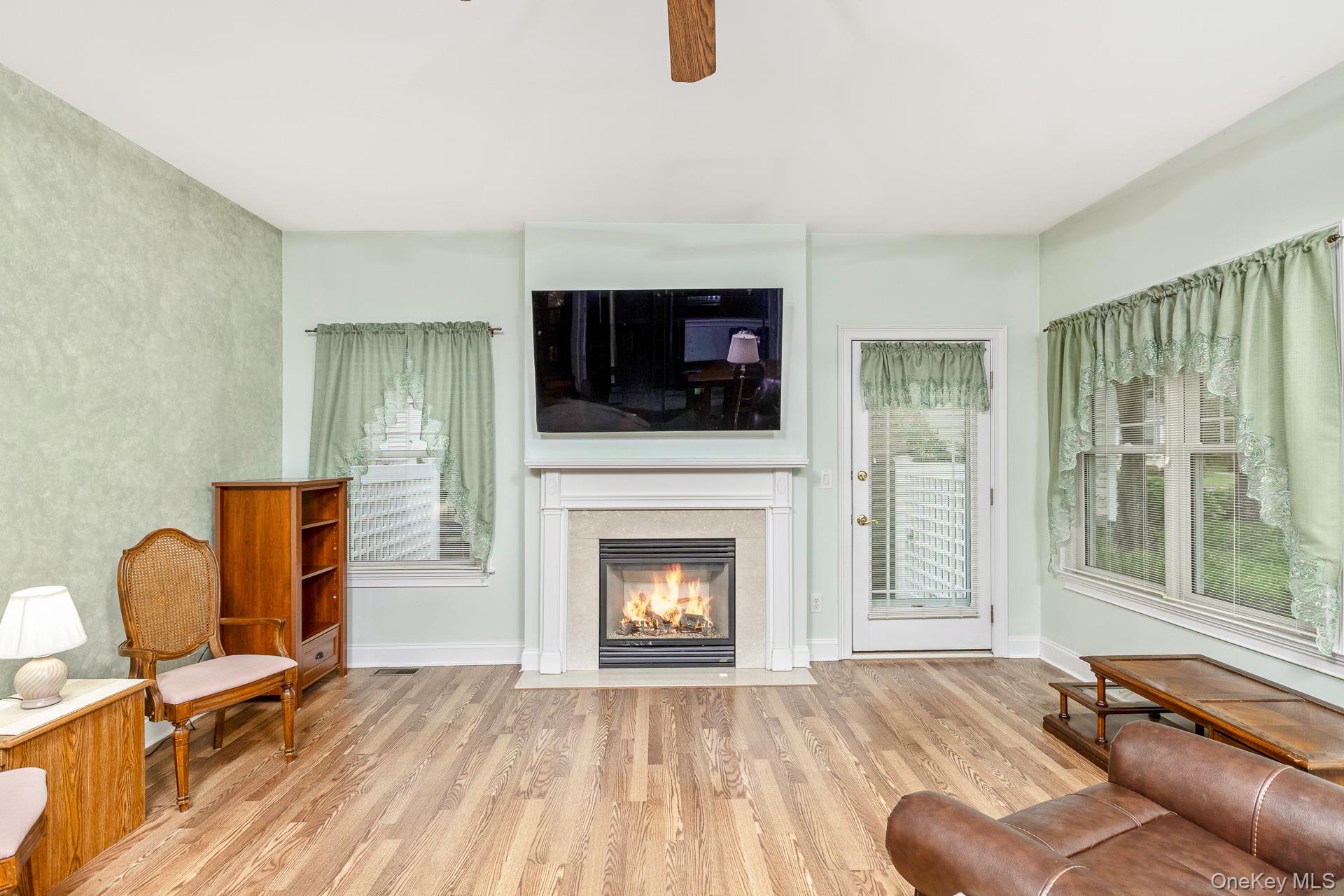 45 Oak Run Property Photo 5