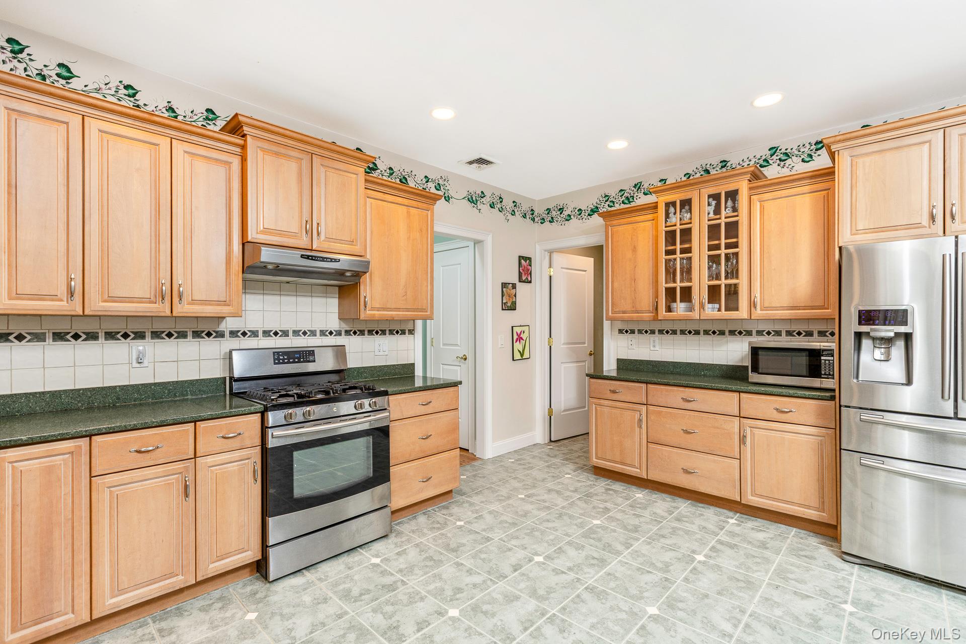 45 Oak Run Property Photo 8