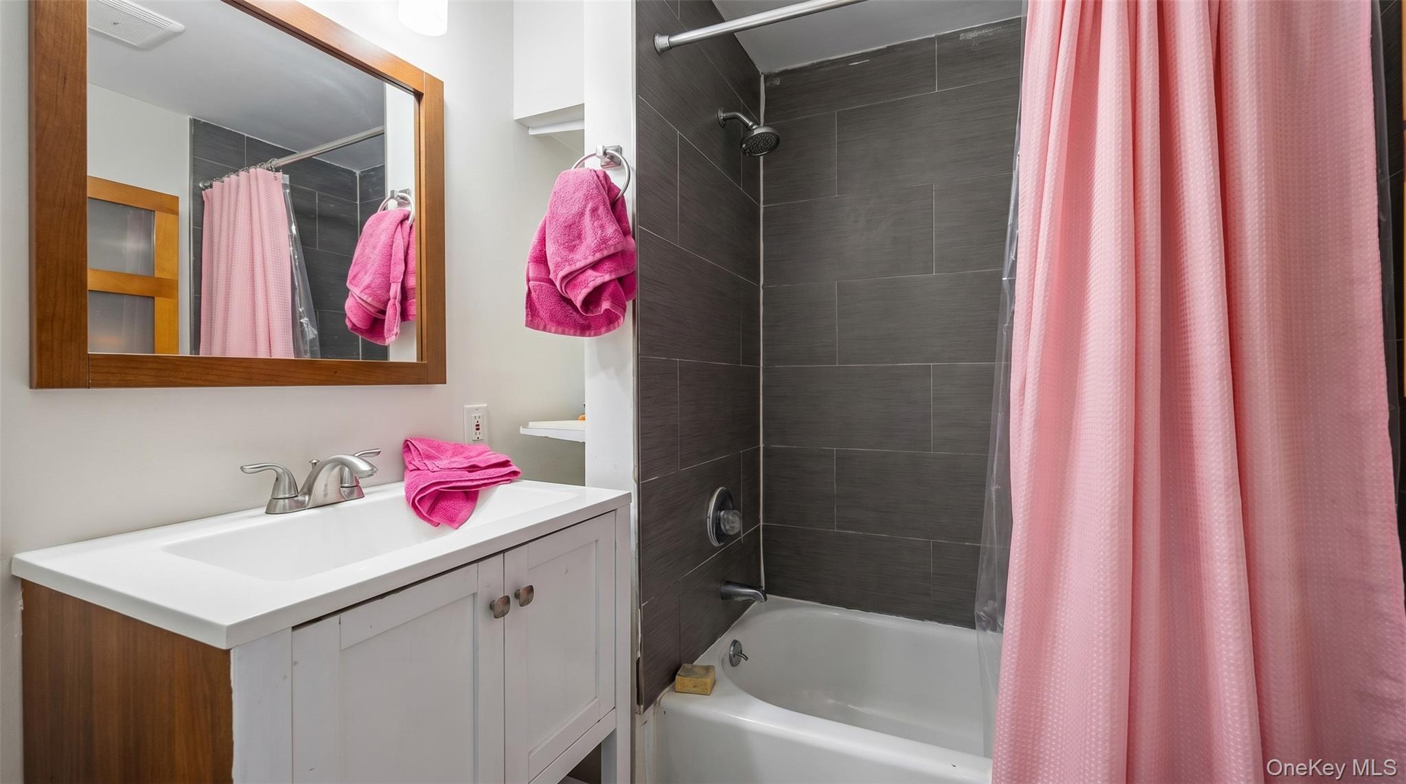 26 Crugers Avenue Property Photo 7