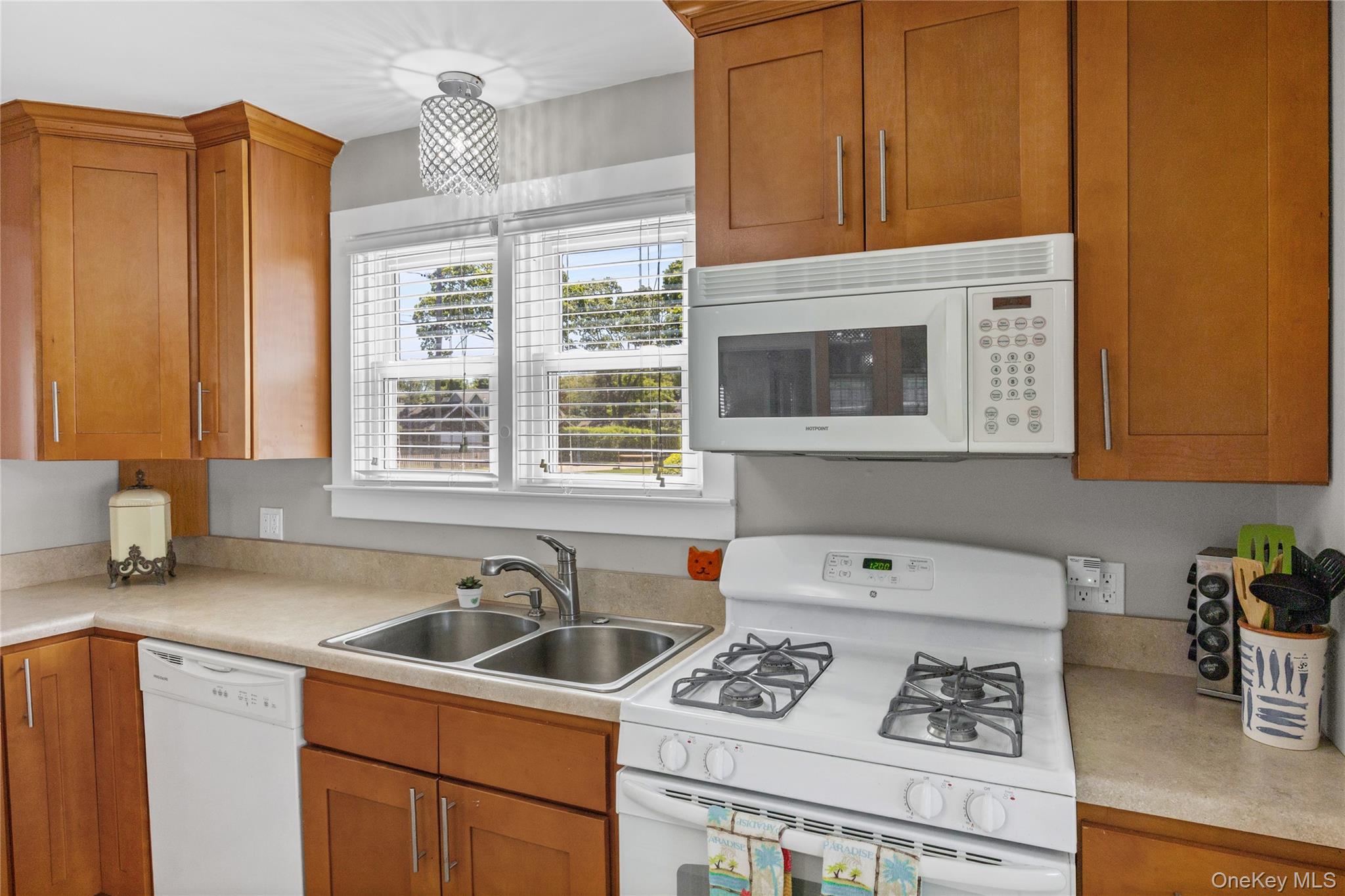 83 Beach Road Property Photo 10