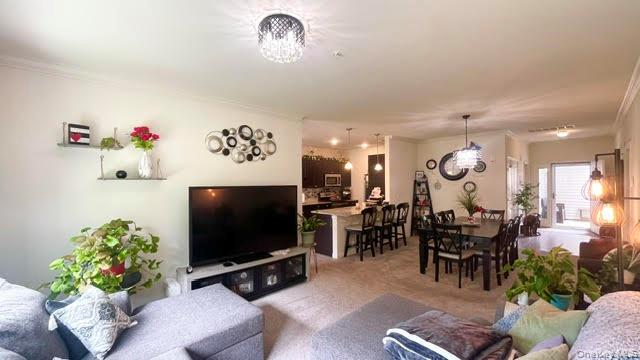 40 Greentree Court Property Photo 4