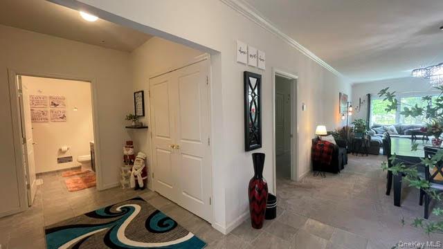 40 Greentree Court Property Photo 5