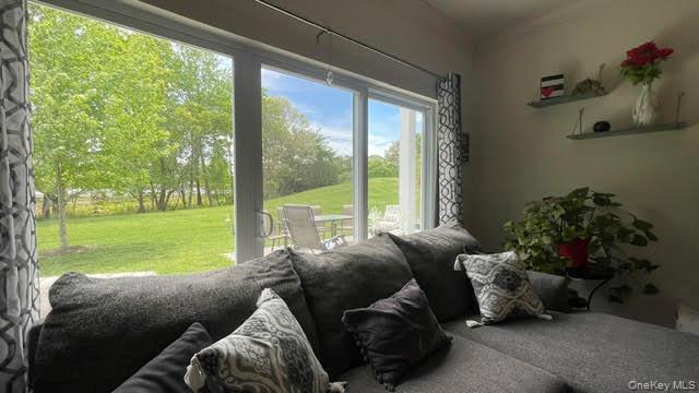 40 Greentree Court Property Photo 10
