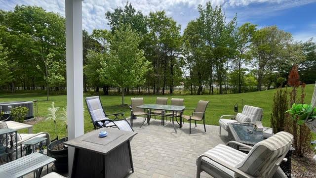 40 Greentree Court Property Photo 23